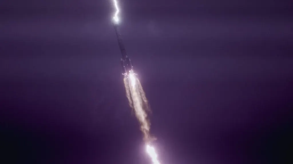 中国火箭遭雷击；SpaceX星舰发射在即 图片