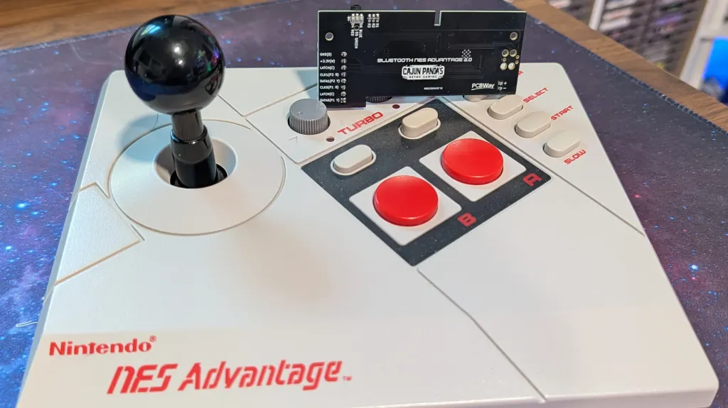 NES Advantage 手柄获得蓝牙升级 图片