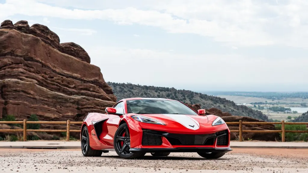 2027款雪佛兰科尔维特Grand Sport X：混合动力系统重塑性能 图片