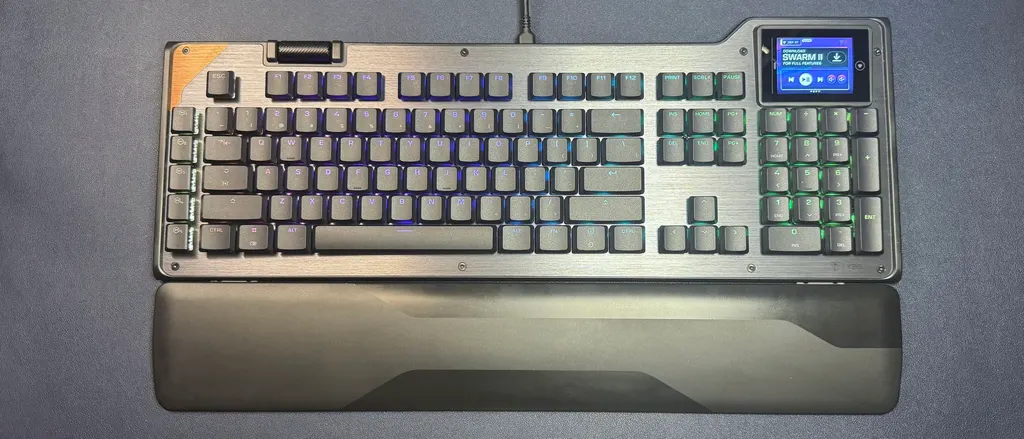 Turtle Beach Command Series KB5评测：兼具触控屏和数字键的键盘 图片