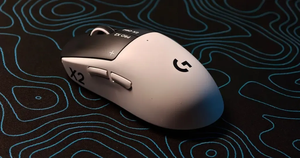 罗技PRO X2 SUPERSTRIKE游戏鼠标：轻盈而不失手感 图片