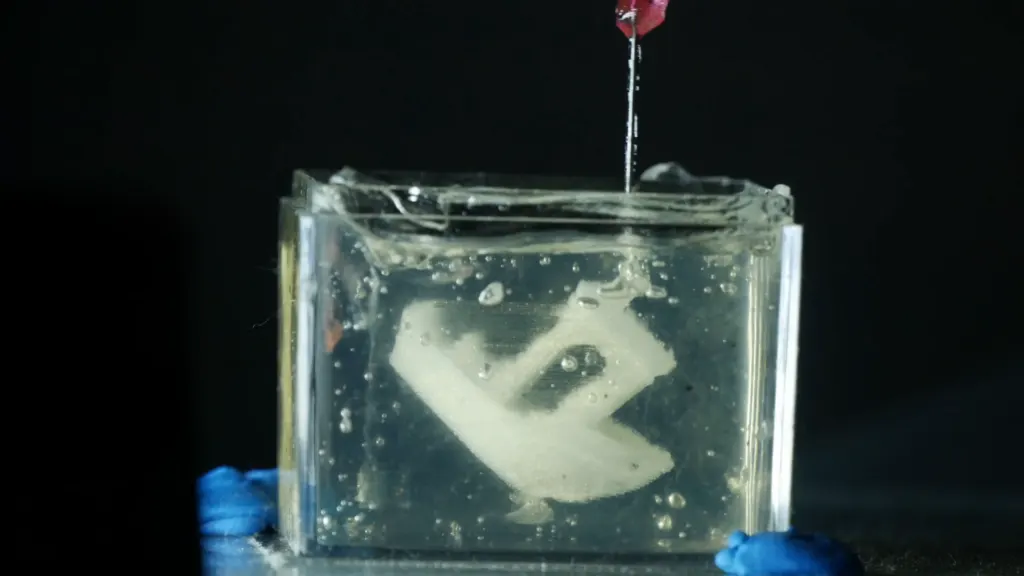 嵌入式3D打印技术：支持浴液让环氧树脂也能成形 图片