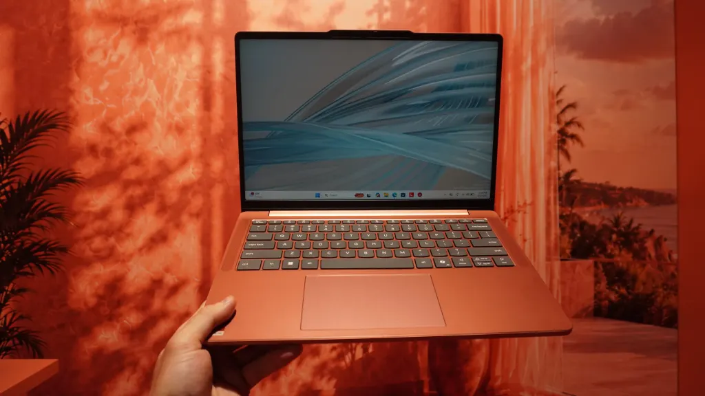 IFA展会上三款MacBook Neo竞品笔记本电脑初体验 图片