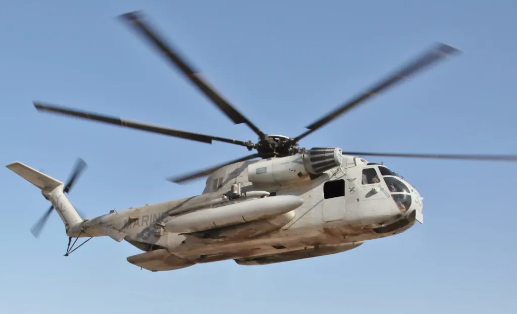 CH-53直升机采用放射性叶片监测系统确保飞行安全 图片