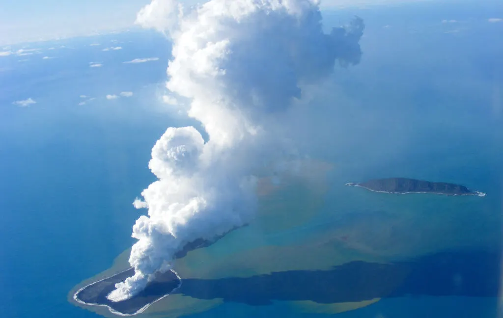 海底小火山可能引发巨大海啸 图片