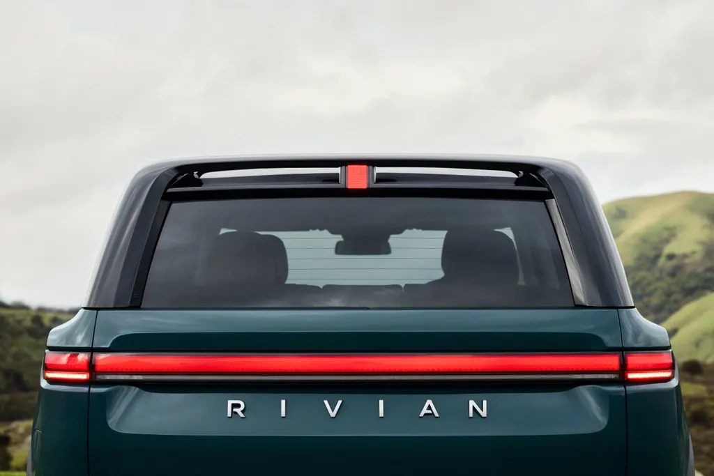 Rivian第三季度交付创新高，平价SUV R2成主要推力 图片