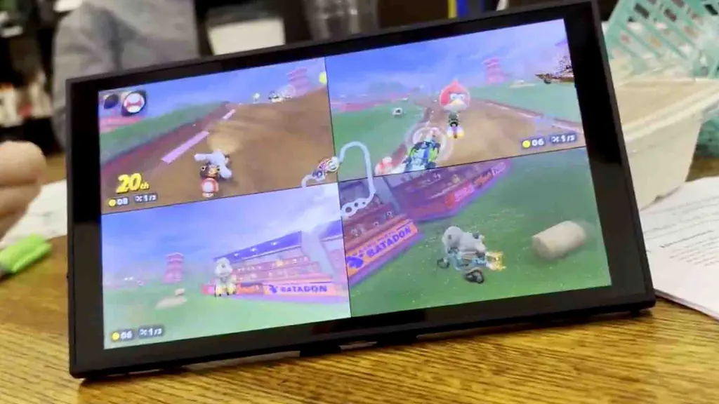 用户称首次破解Switch 2，并向《马力欧卡丁车世界》植入角色 图片